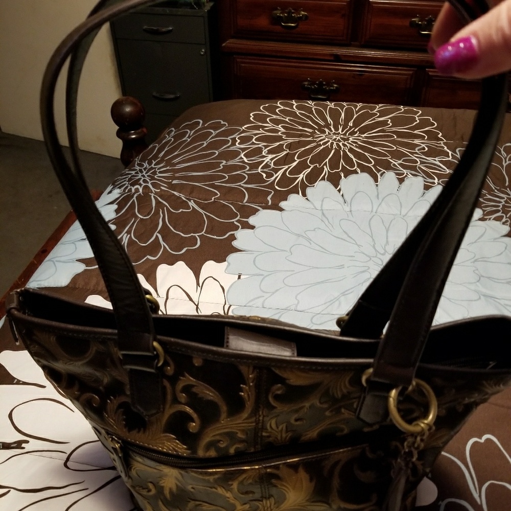 Handbag - Picture 3 of 4